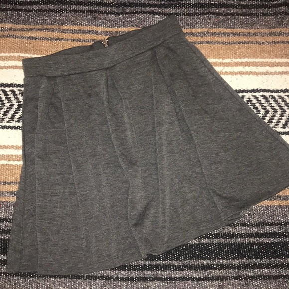 Dresses & Skirts - Grey skirt